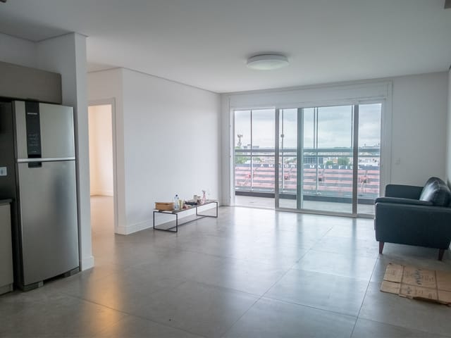 Apartamento 2 quartos e 2 banheiros, para alugar, no bairro Centro em Pelotas