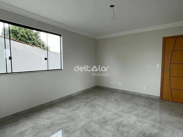 Apartamento 3 quartos e 2 banheiros, à venda, no bairro Rio Branco em Belo Horizonte