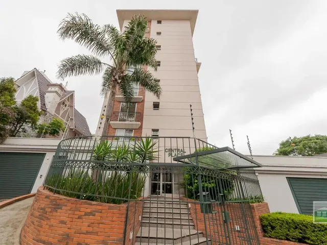 Apartamento 1 quarto e 1 banheiro, para alugar, no bairro São Francisco em Curitiba