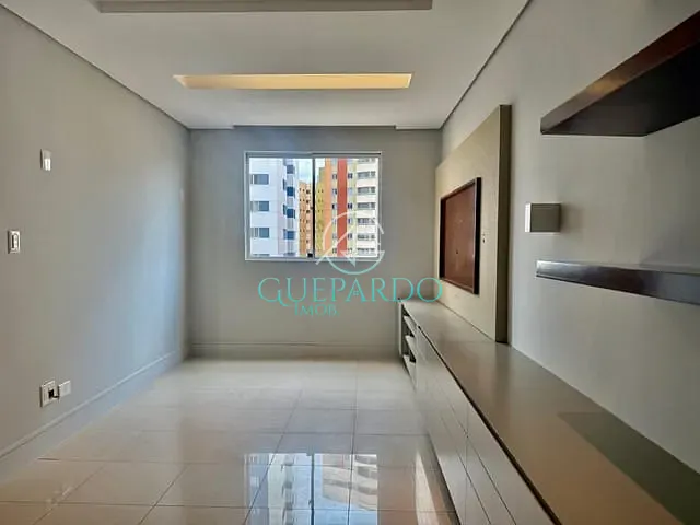 Apartamento com 90m² 2 quartos e 1 banheiro, para alugar, no bairro Campo Belo em Londrina