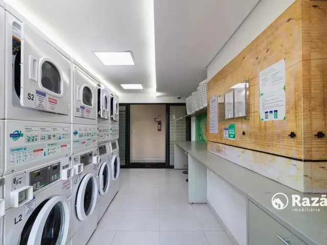Apartamento 2 quartos e 1 banheiro, para alugar, no bairro Centro em Curitiba