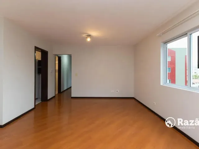 Apartamento 3 quartos e 2 banheiros, para alugar, no bairro Jardim Botânico em Curitiba