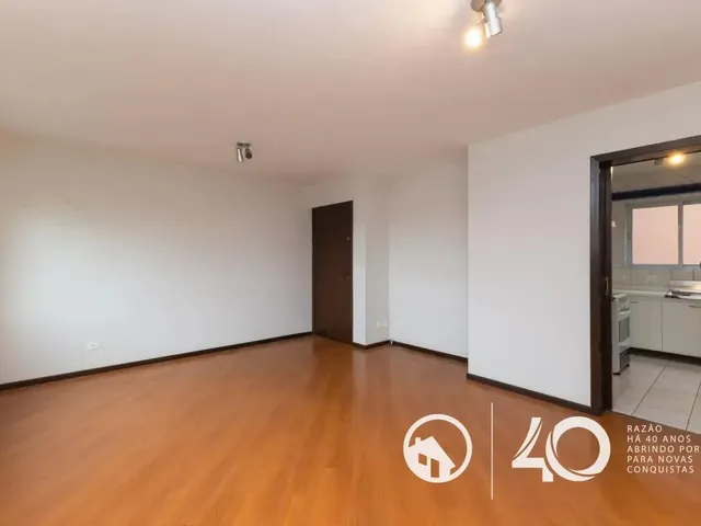 Apartamento 3 quartos e 1 banheiro, para alugar, no bairro Jardim Botânico em Curitiba