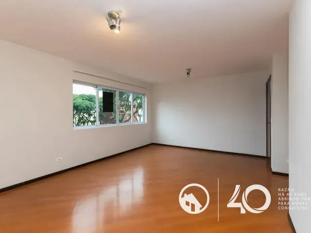 Apartamento 3 quartos e 1 banheiro, para alugar, no bairro Jardim Botânico em Curitiba