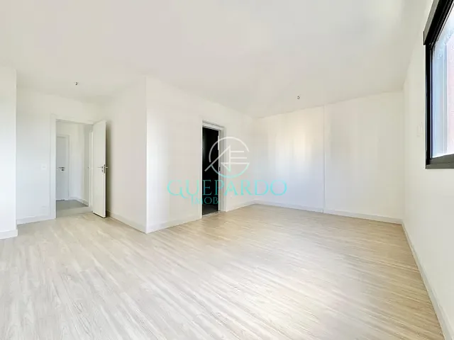 Apartamento com 271m² 3 quartos e 3 banheiros, à venda, no bairro Gleba Fazenda Palhano em Londrina