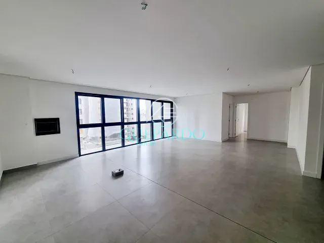 Apartamento com 271m² 3 quartos e 3 banheiros, à venda, no bairro Gleba Fazenda Palhano em Londrina