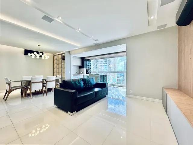 Apartamento com 207m² 3 quartos e 2 banheiros, à venda, no bairro Gleba Fazenda Palhano em Londrina