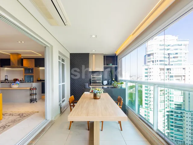 Apartamento com 200m² 3 quartos e 4 banheiros, à venda, no bairro Alphaville Empresarial em Barueri