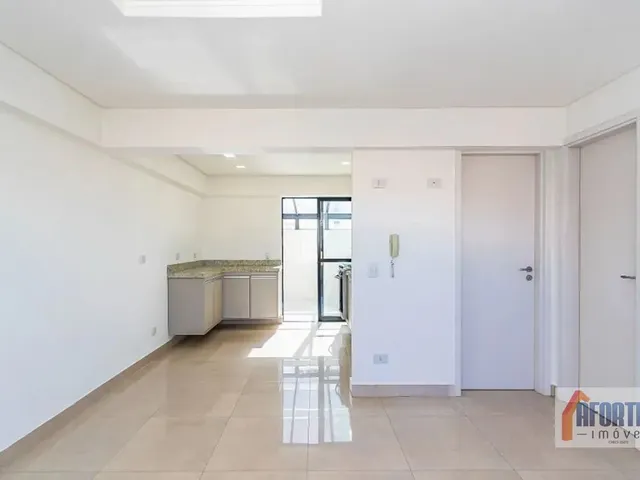 Apartamento 1 quarto e 1 banheiro, para alugar, no bairro Guabirotuba em Curitiba