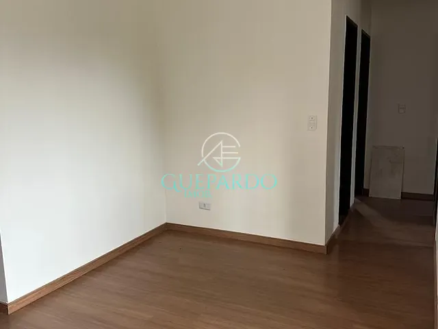 Apartamento 3 quartos e 1 banheiro, à venda, no bairro Parque Residencial Alcântara em Londrina