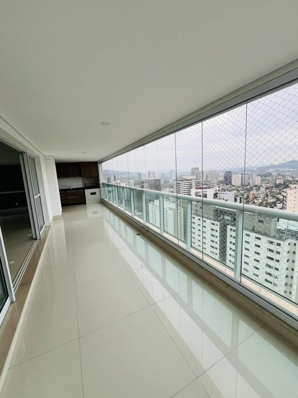 Apartamento em Alphaville Centro Empresarial — foto 1