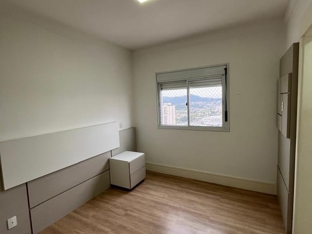 Apartamento com 243m² 3 quartos e 5 banheiros, à venda ou para alugar, no bairro Alphaville Centro Industrial e Empresarial/Alphaville. em Barueri