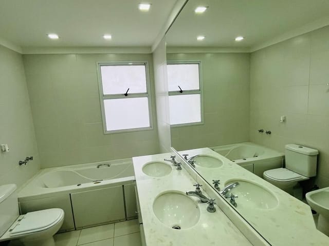 Apartamento com 243m² 3 quartos e 5 banheiros, à venda ou para alugar, no bairro Alphaville Centro Industrial e Empresarial/Alphaville. em Barueri