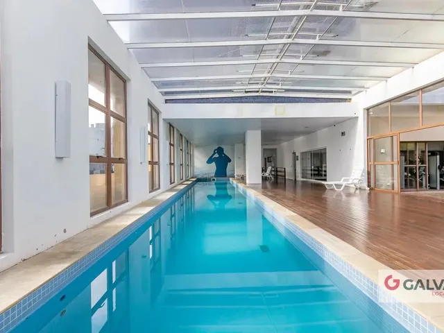 Apartamento 1 quarto e 1 banheiro, para alugar, no bairro Centro em Curitiba