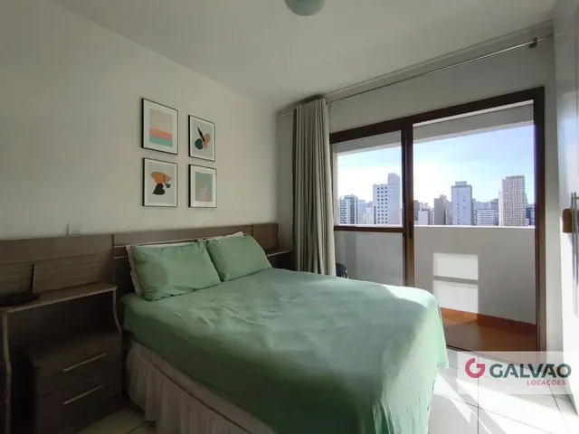 Apartamento 1 quarto e 1 banheiro, para alugar, no bairro Centro em Curitiba