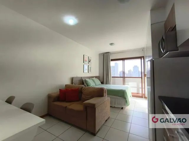 Apartamento 1 quarto e 1 banheiro, para alugar, no bairro Centro em Curitiba