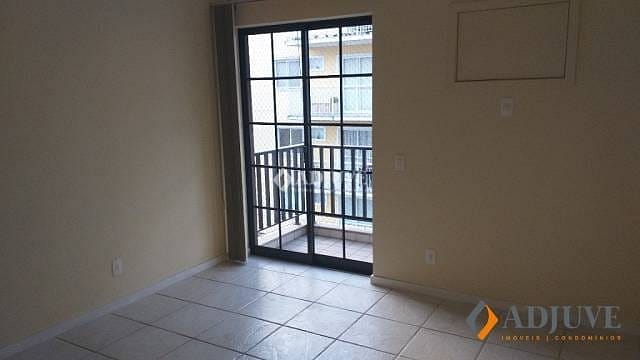 Apartamento à venda com 3 quartos, 140m² - Foto 9