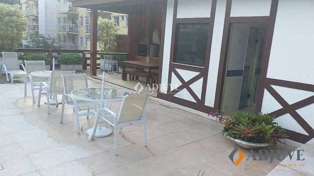 Apartamento à venda com 3 quartos, 140m² - Foto 18