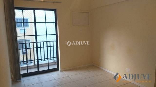 Apartamento à venda com 3 quartos, 140m² - Foto 11