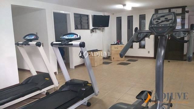 Apartamento à venda com 3 quartos, 140m² - Foto 19