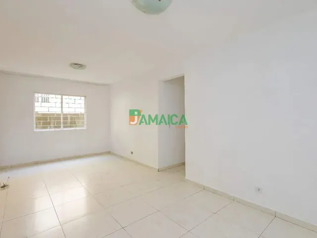 Apartamento 3 quartos e 3 banheiros, para alugar, no bairro XAXIM em Curitiba