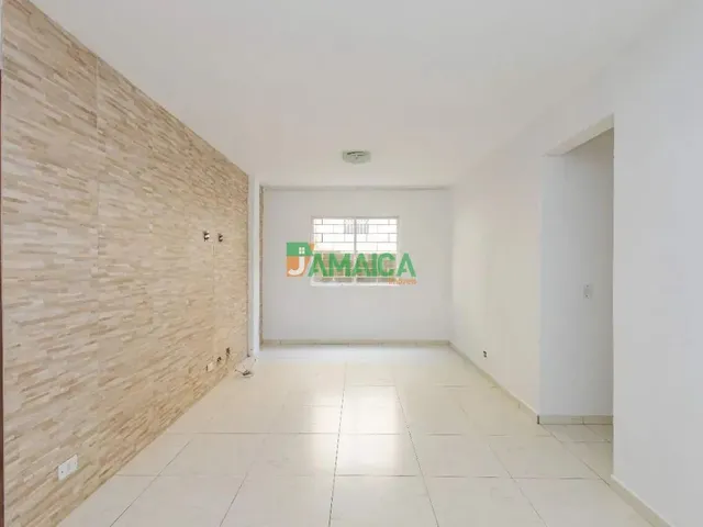 Apartamento 3 quartos e 3 banheiros, para alugar, no bairro XAXIM em Curitiba