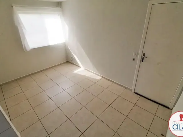 Apartamento 2 quartos e 1 banheiro, à venda, no bairro Santa Cândida em Curitiba