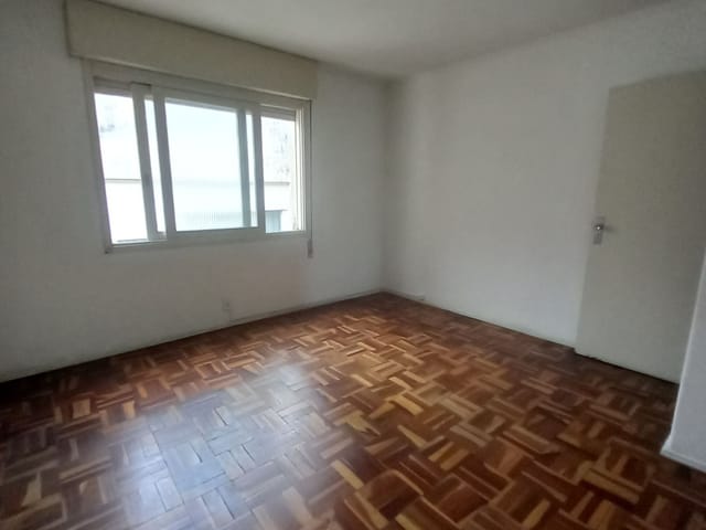 Apartamento com 69m² 2 quartos e 1 banheiro, à venda, no bairro Centro em Pelotas