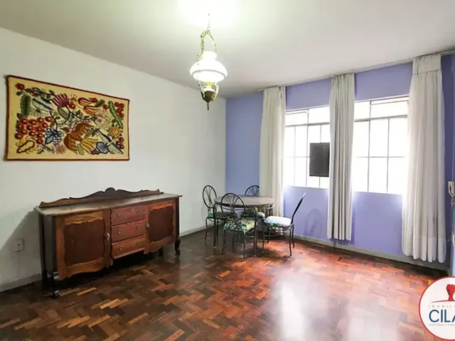 Apartamento 2 quartos e 2 banheiros, à venda, no bairro Centro em Curitiba