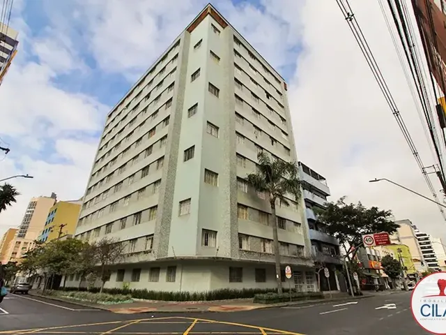 Apartamento 2 quartos e 2 banheiros, à venda, no bairro Centro em Curitiba