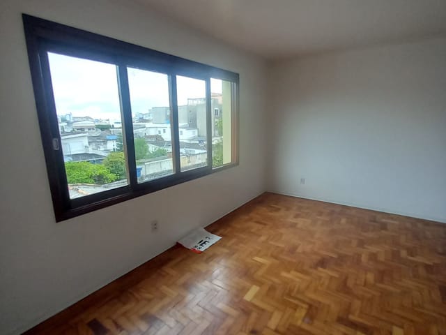 Apartamento com 94m² 2 quartos e 2 banheiros, à venda, no bairro Centro em Pelotas