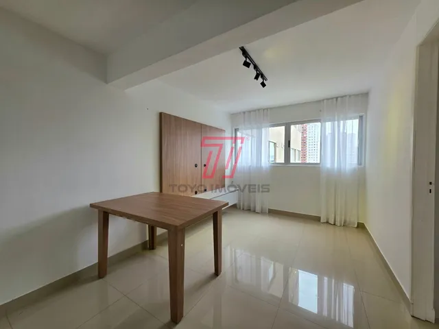 Apartamento 1 quarto e 1 banheiro, para alugar, no bairro Portão em Curitiba