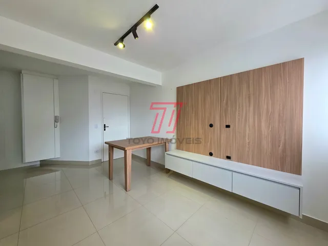 Apartamento 1 quarto e 1 banheiro, para alugar, no bairro Portão em Curitiba