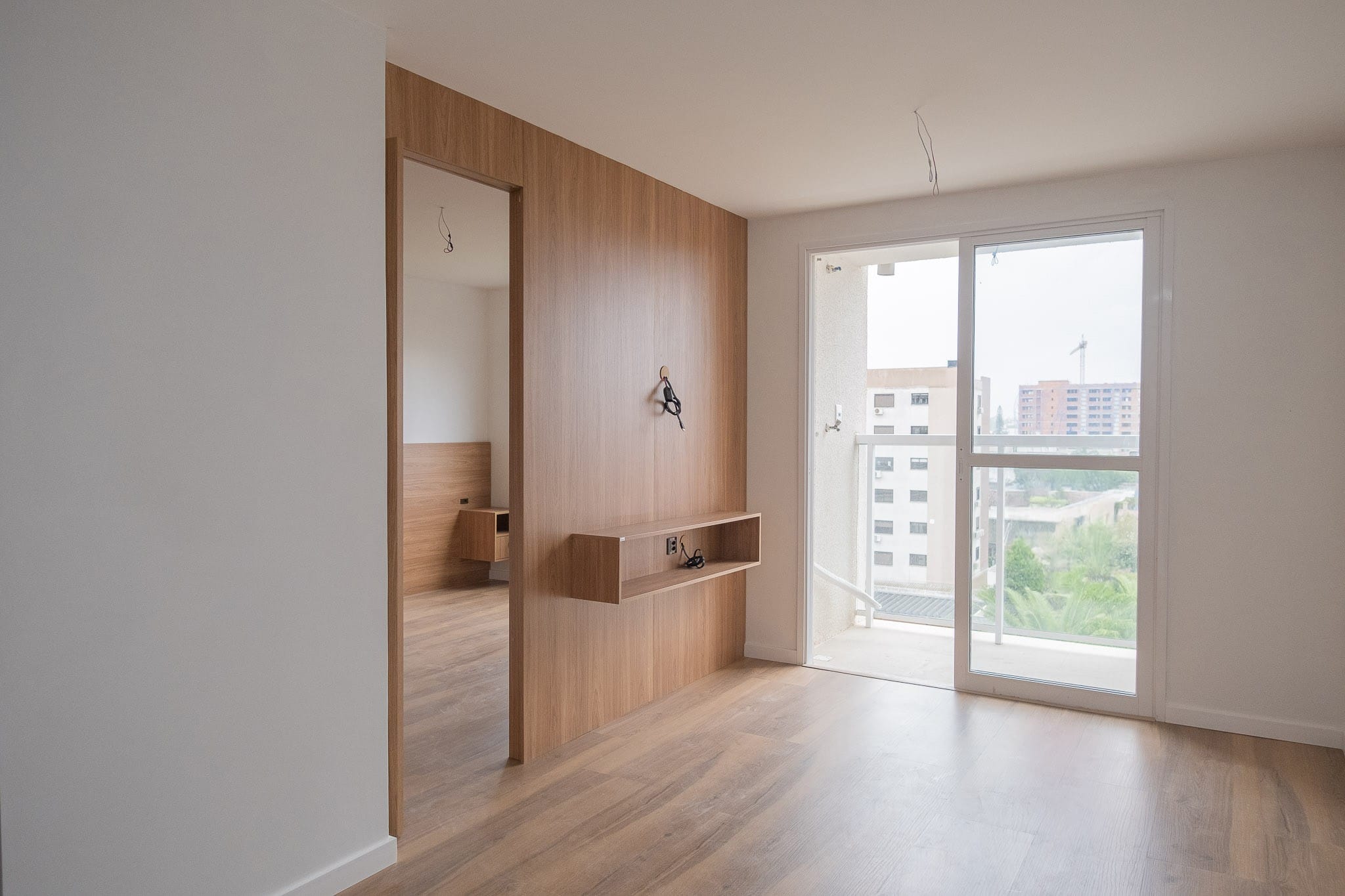Apartamento Mobiliado à Venda no Single Residence, Centro, Pelotas/RS – 35,39 m² de área útil, 1 dormitório, sacada, vaga coberta e lazer completo!