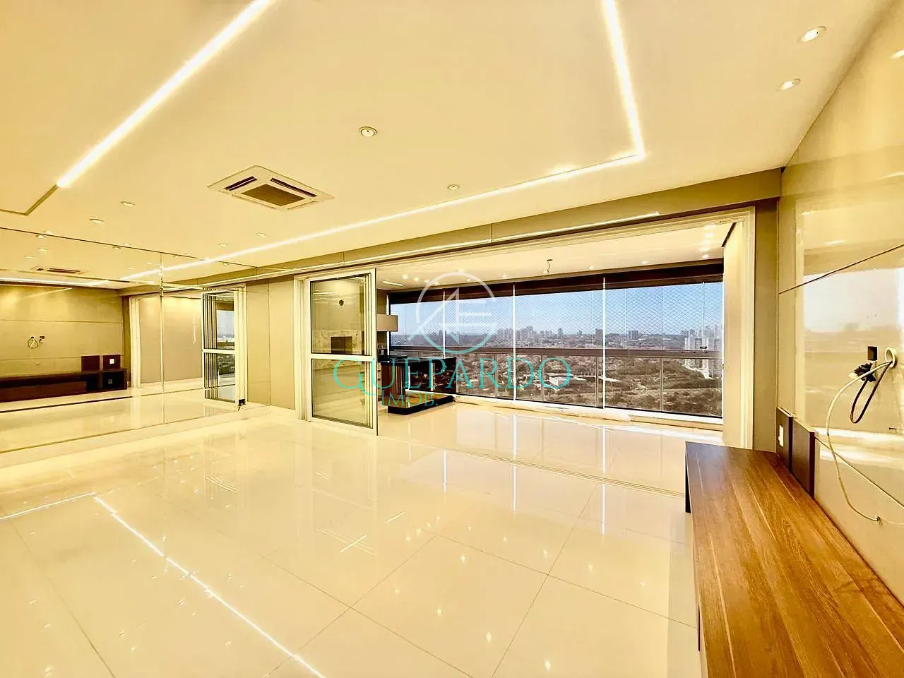 Apartamento, 3 quartos, 151 m² - Foto 1