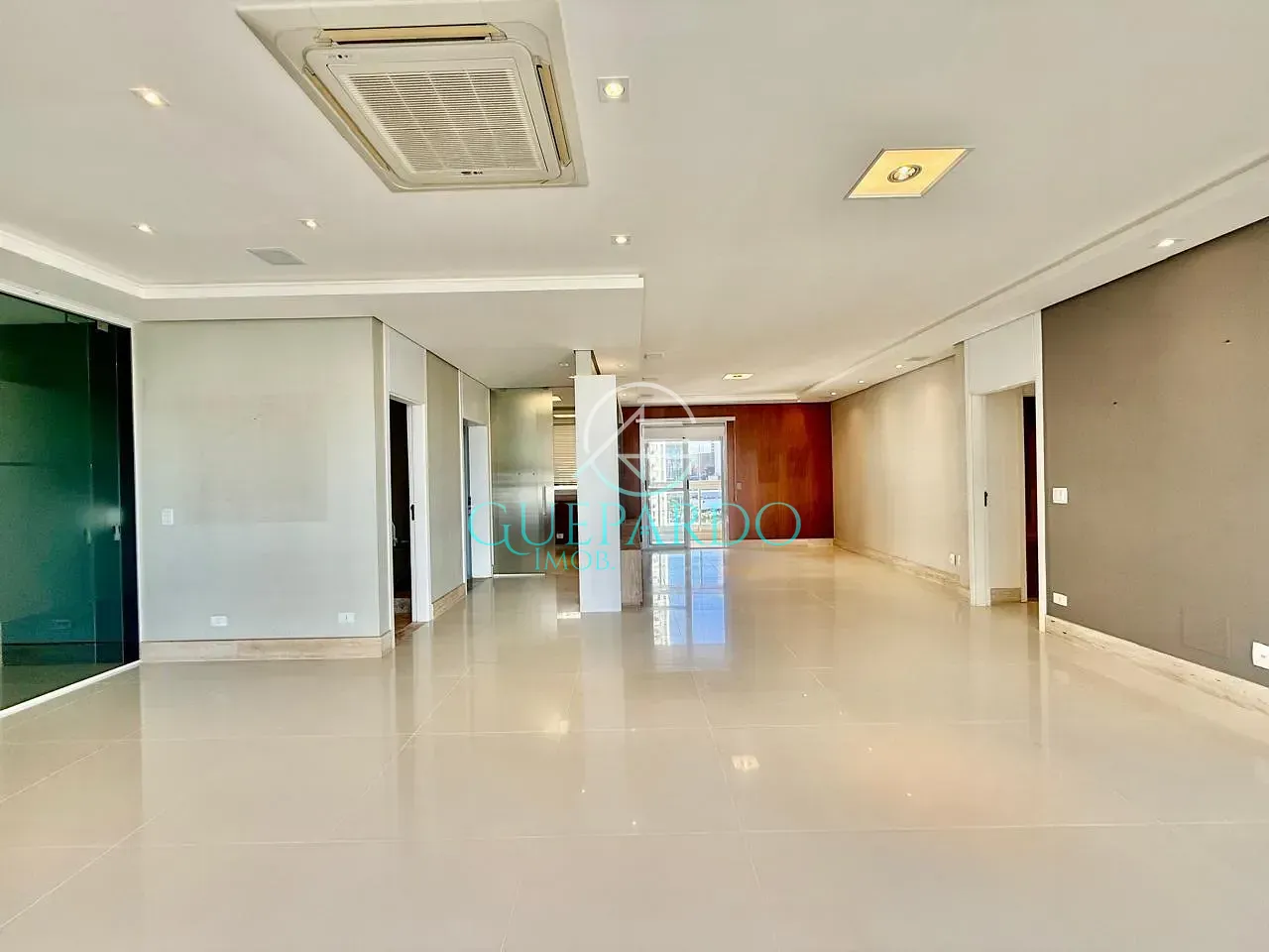 Apartamento, 3 quartos, 245 m² - Foto 3