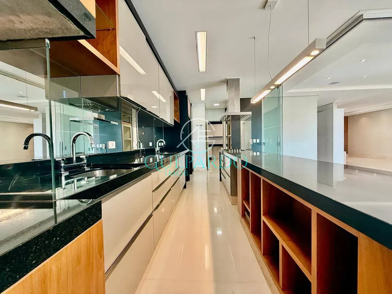 Apartamento, 3 quartos, 245 m² - Foto 14