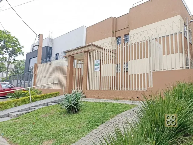 Apartamento 2 quartos e 1 banheiro, para alugar, no bairro Água Verde em Curitiba