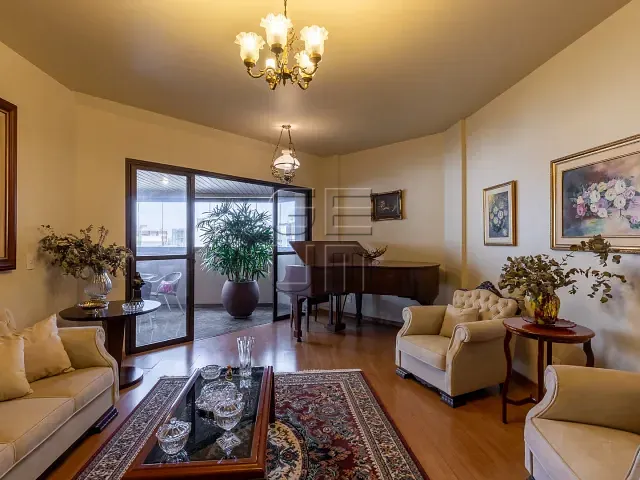 Apartamento 3 quartos e 5 banheiros, à venda, no bairro Centro em Londrina