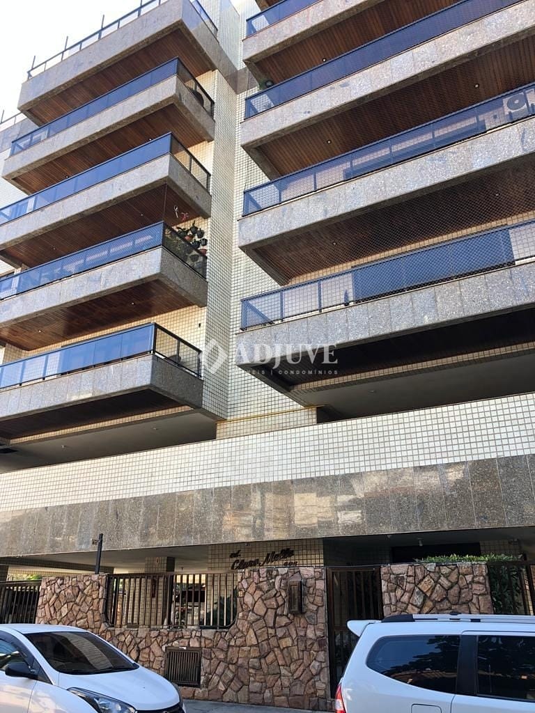 Apartamento à venda com 3 quartos, 109m² - Foto 1