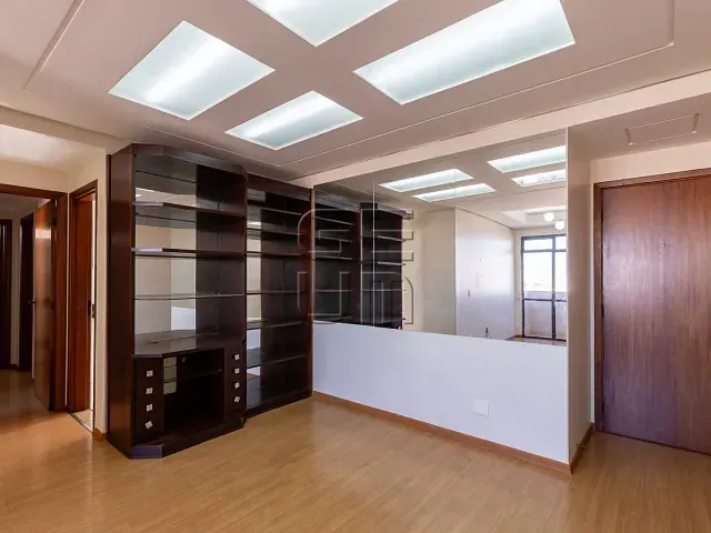 Apartamento com 147m² 3 quartos e 3 banheiros, à venda ou para alugar, no bairro Centro em Londrina