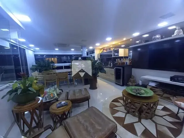 Apartamento com 200m² 4 quartos e 2 banheiros, à venda, no bairro Camboinhas em Niterói
