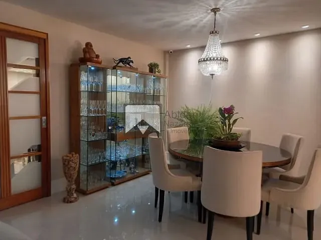 Apartamento com 200m² 4 quartos e 2 banheiros, à venda, no bairro Camboinhas em Niterói