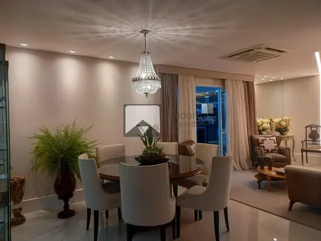 Apartamento com 200m² 4 quartos e 2 banheiros, à venda, no bairro Camboinhas em Niterói