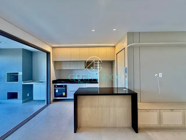 Apartamento com 182m² 3 quartos e 2 banheiros, para alugar, no bairro Gleba Palhano em Londrina