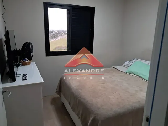 Apartamento com 10m² 3 quartos e 1 banheiro, à venda, no bairro Parque Industrial em São José Dos Campos