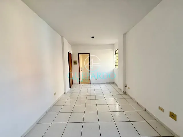 Apartamento com 35m² 1 quarto e 1 banheiro, à venda, no bairro Centro em Londrina