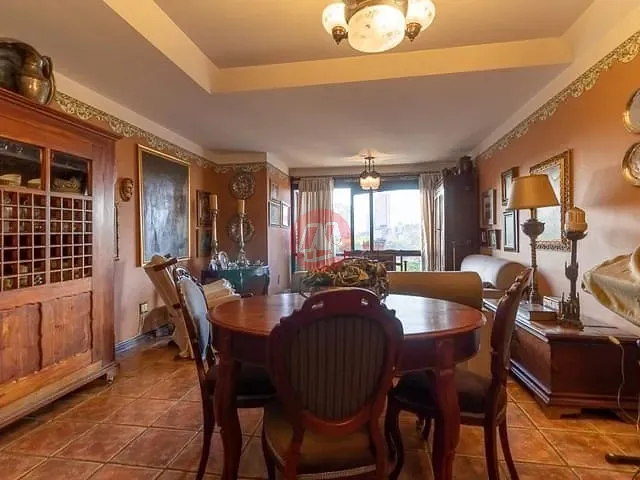 Apartamento com 127m² 3 quartos e 3 banheiros, à venda, no bairro Independência em Porto Alegre