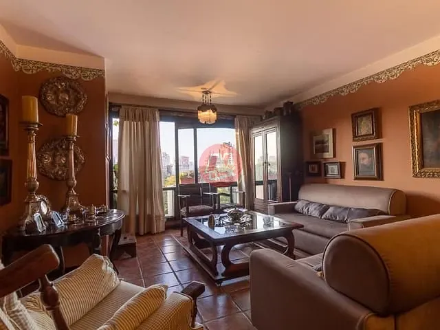 Apartamento com 127m² 3 quartos e 3 banheiros, à venda, no bairro Independência em Porto Alegre