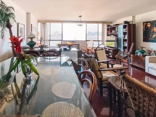 Apartamento com 200m² 3 quartos e 1 banheiro, à venda, no bairro Icaraí em Niterói